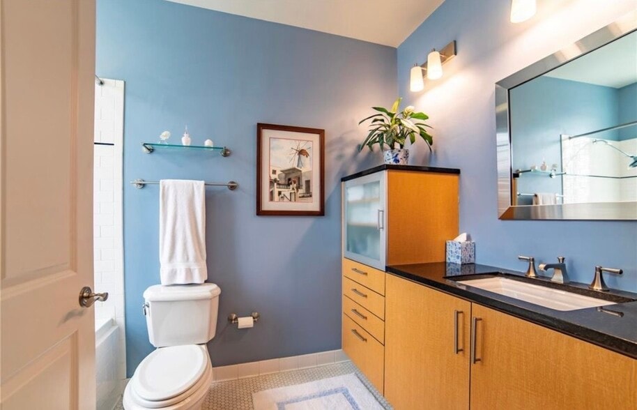 Building Photo - 1620 N Pennsylvania St