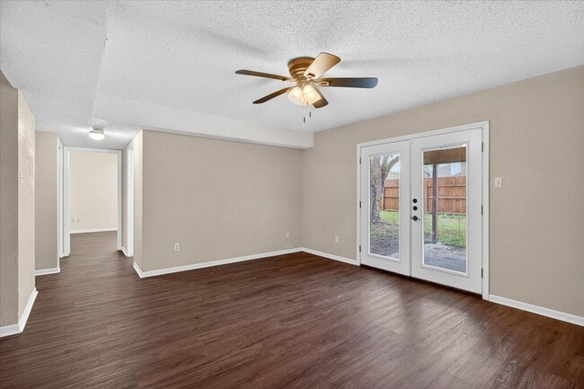 Building Photo - 4026 Northwood Dr