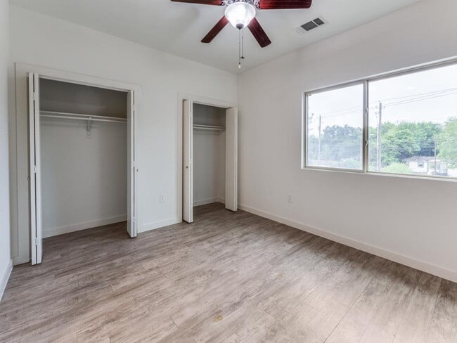 Building Photo - 7805 Cooper Ln