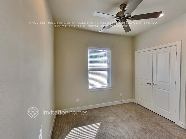 Building Photo - 10530 Executive Lake Dr