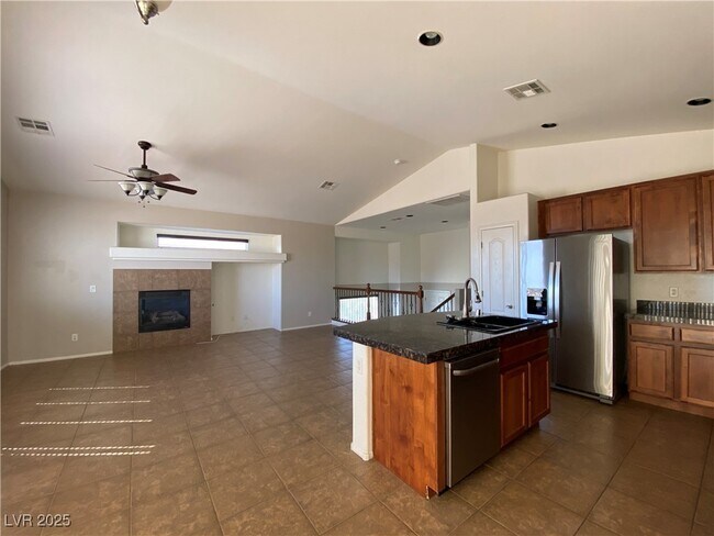 Building Photo - 11294 Star Lily St