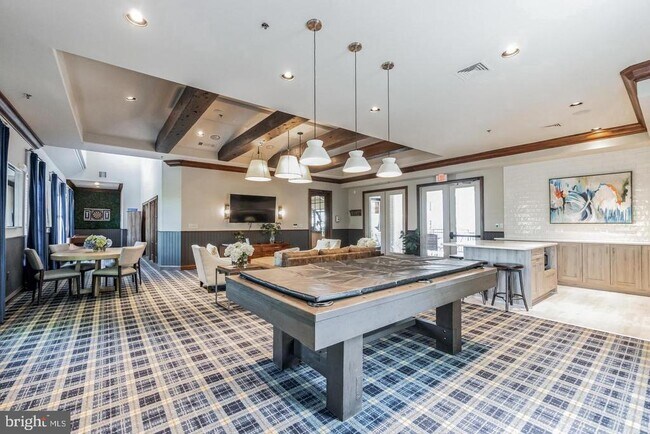 Building Photo - 12925 Centre Park Cir