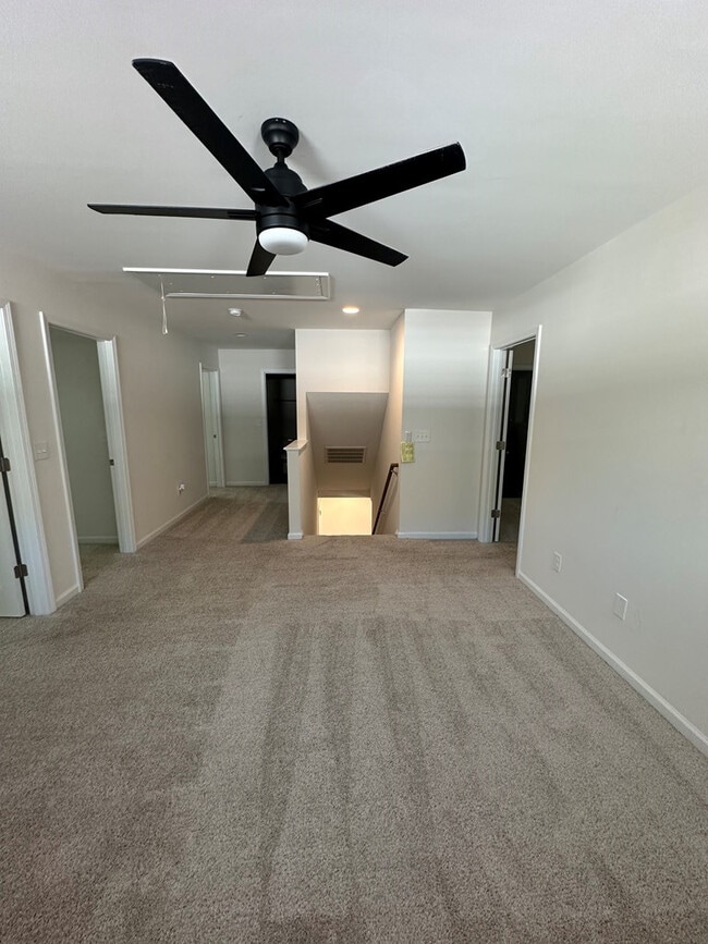 Building Photo - 1853 Ruger Dr