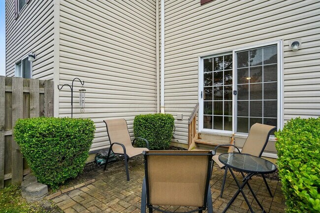 Building Photo - 1630 Holland Dr
