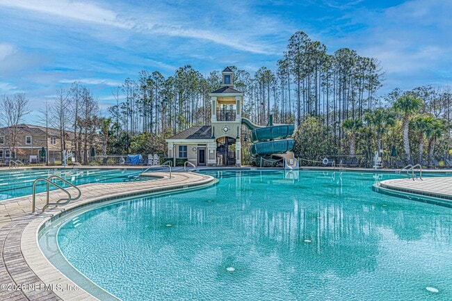 Building Photo - 705 W Kings College Dr