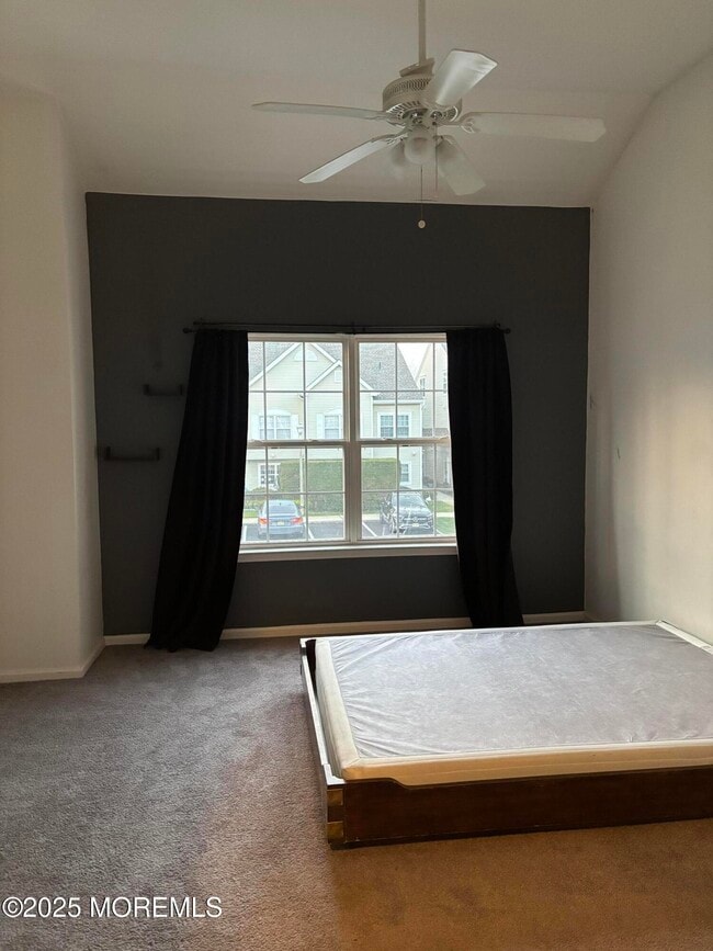 Building Photo - 11 Fiddlers Elbow Ct