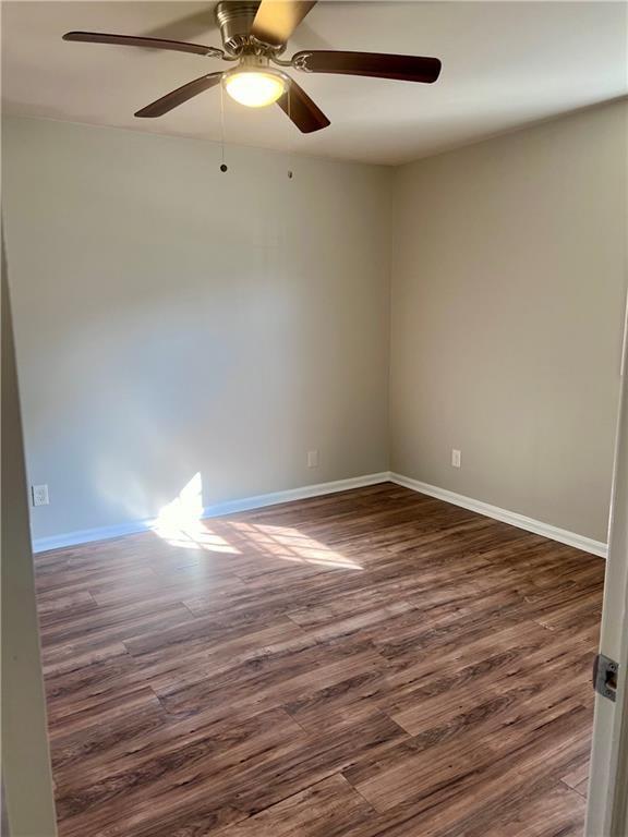 Building Photo - 2274 Greenway Dr