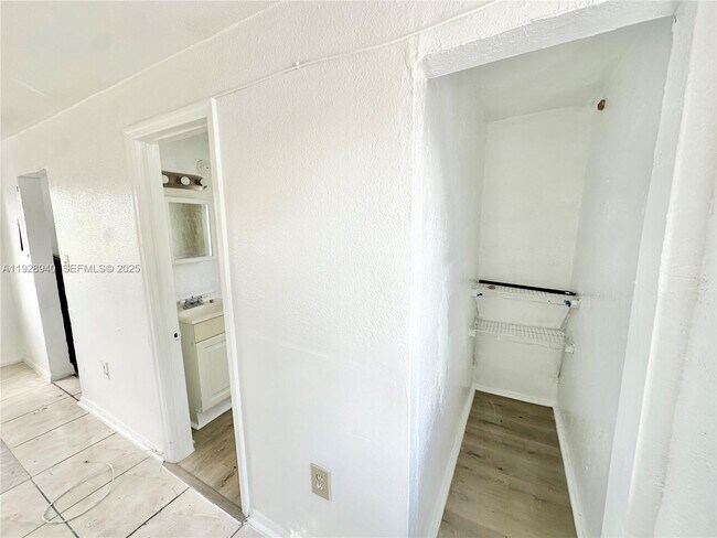 Building Photo - 1278 NW 44th St