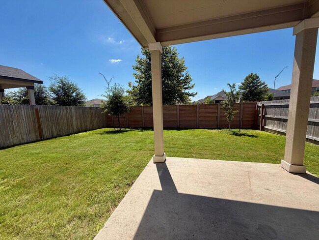 Building Photo - 8014 Canyon Wren Pk