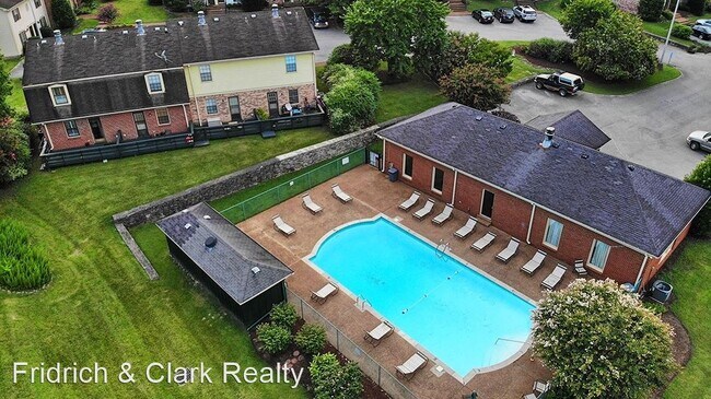 Building Photo - 2 br, 1.5 bath House - 5756 Stone Brook Drive