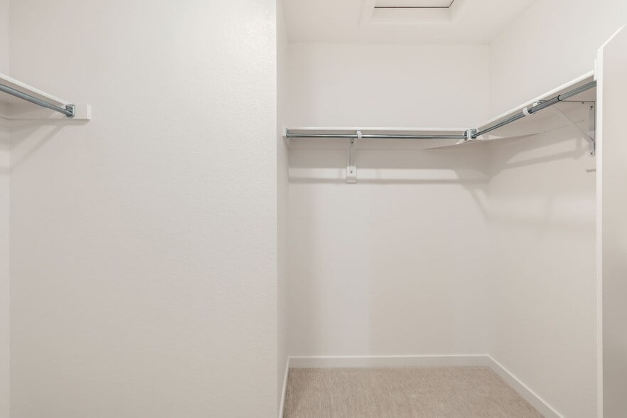 Master Closet - 1348 S Boston Ct