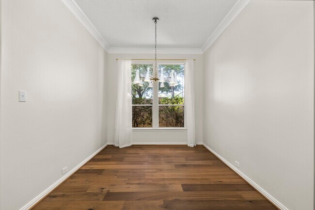 Building Photo - 10906 Bernalda Cir