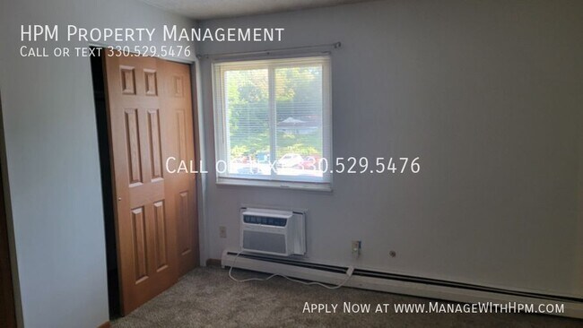 Building Photo - 82 1st St SE