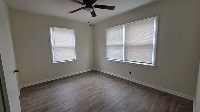 Building Photo - Rehabbed 3 Bedroom, 1 bath home COMING SOON!