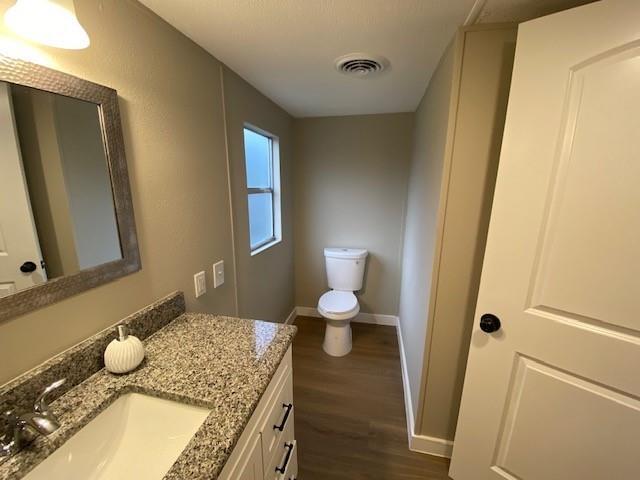 Building Photo - 21061 Pinetex St