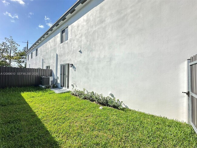Building Photo - 11272 SW 187th St