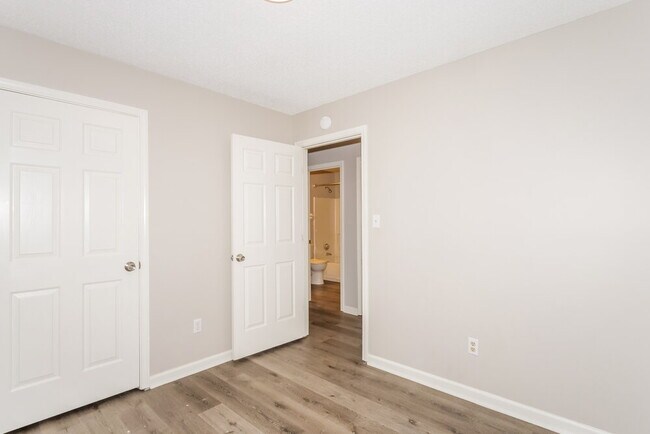 Building Photo - 330 Avery Jordan Cove