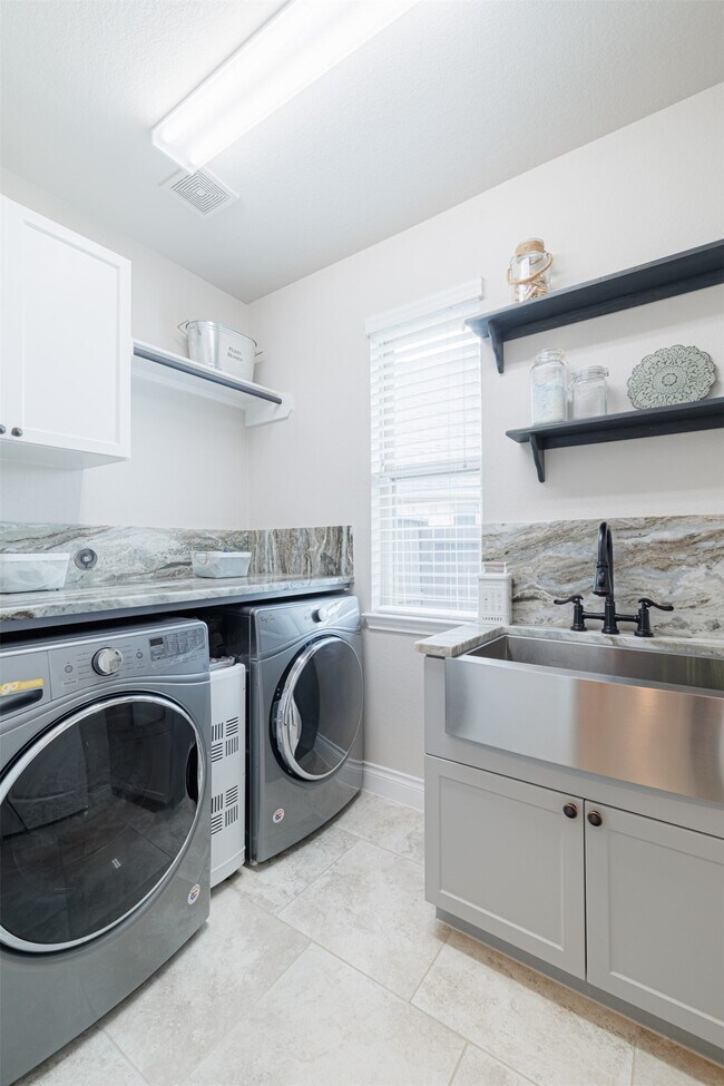 Building Photo - 3530 Auburn Creek Cir