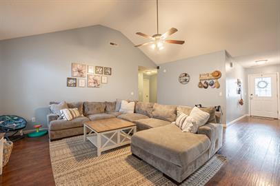 Building Photo - Available mid January!