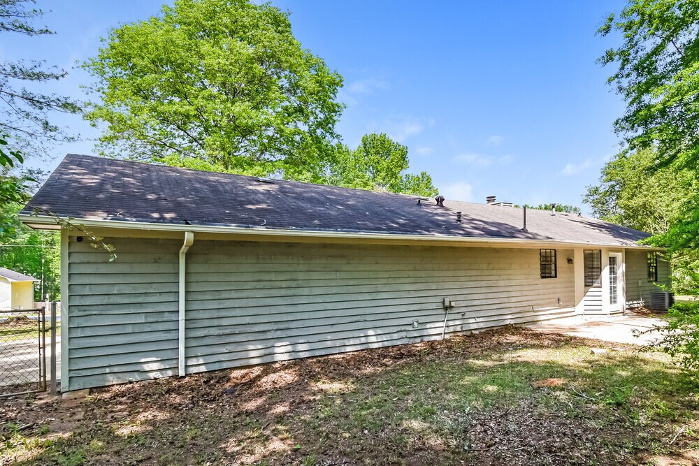 Building Photo - 4114 Red Laurel Way SW