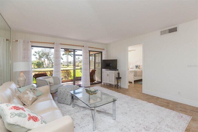 Building Photo - 5510 Del Sol Blvd