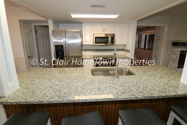 Building Photo - Waterfront Condo