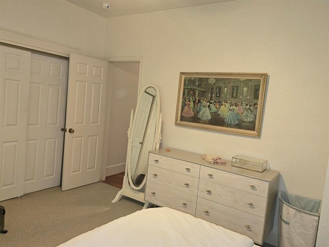 Building Photo - 1701 Forest Trail