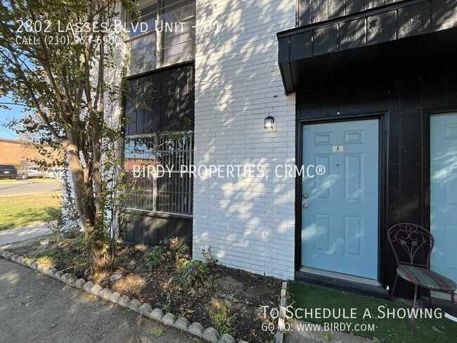 Building Photo - 2802 Lasses Blvd