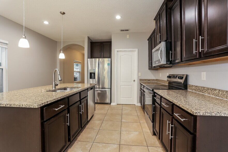 Building Photo - 4120 Grayfield Ln