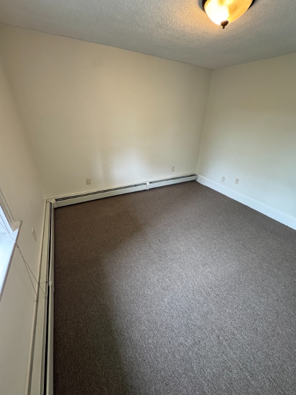 Building Photo - 17 Pickman St