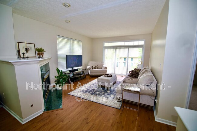 Building Photo - 2568 Greenlefe Dr