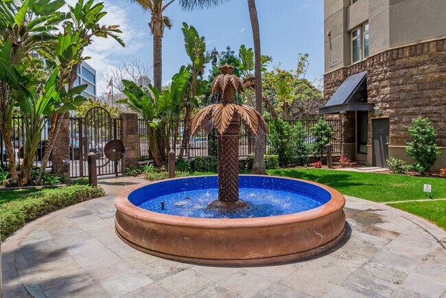 Building Photo - East Village 2 Bedroom at Union Square! 2 Parking Spaces!