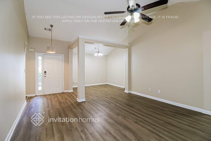 Building Photo - 1092 Meadow Glen Cir