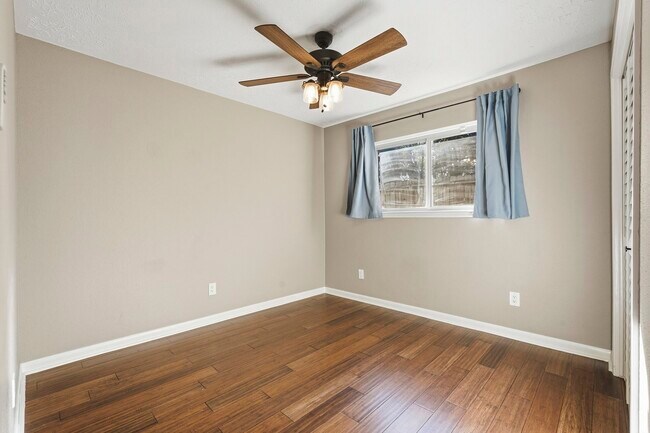 Building Photo - 6231 Autumn Forest Dr