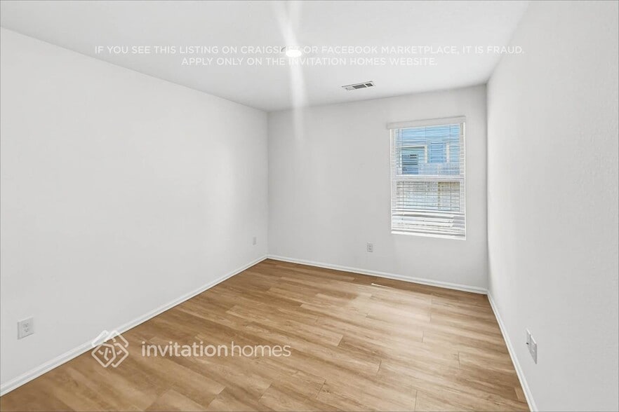 Building Photo - 22276 Stoney Ravine Dr