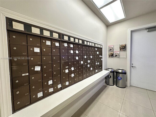 Building Photo - 6051 N Ocean Dr