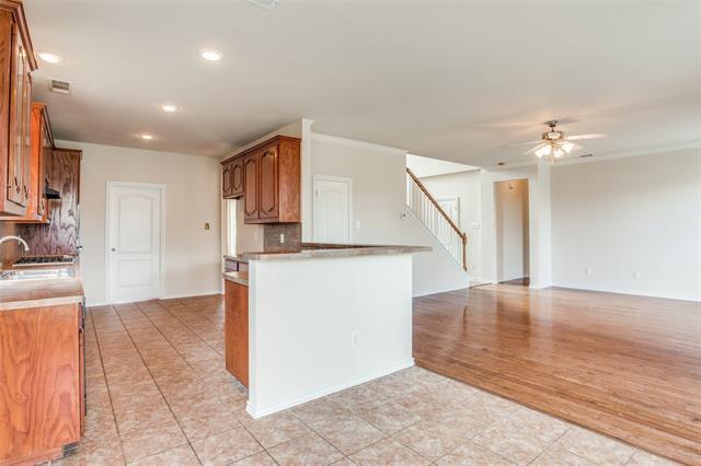Building Photo - 2625 Alpena Dr