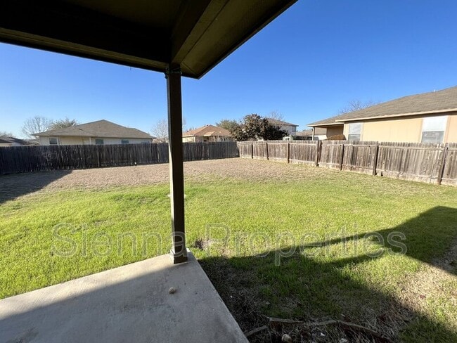 Building Photo - 398 Paddington Dr