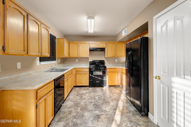 Building Photo - 3329 Tierra Sara Ln