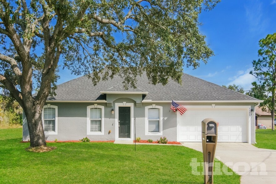 Primary Photo - 5148 Jenson Ave