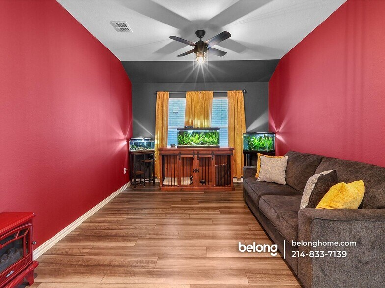 Building Photo - 3505 Kingsview Dr