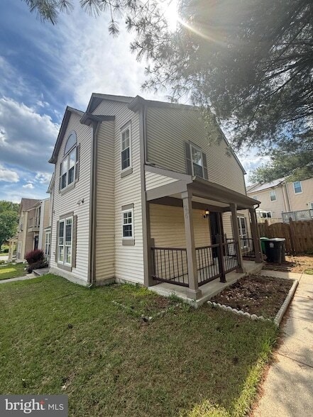 Building Photo - 306 Hillside Terrace