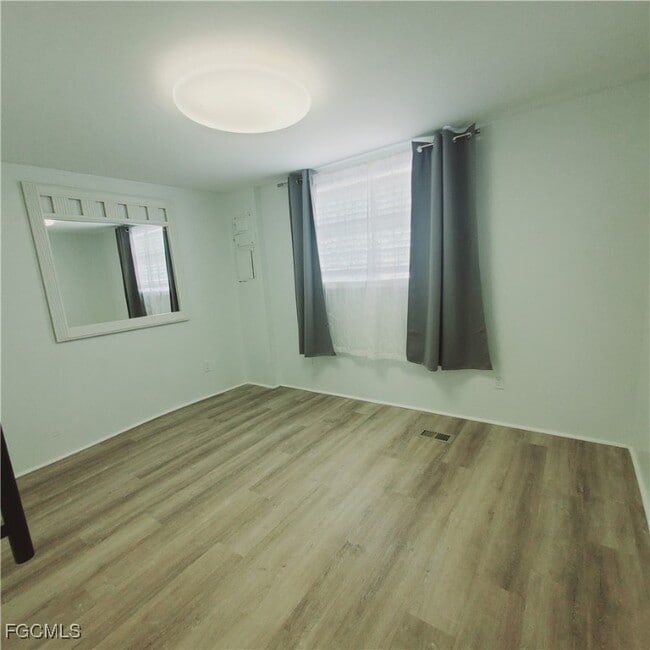 Building Photo - 26222 Earl Rd