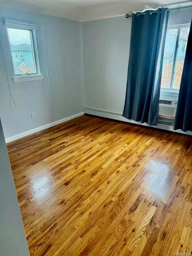 Building Photo - 61-26-61173 173rd St