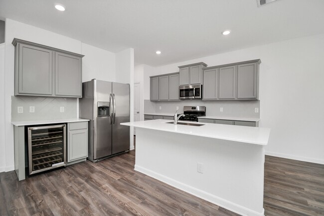 Building Photo - 15822 Kinlough Dr