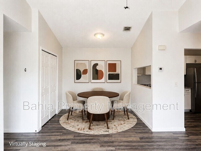 Building Photo - 5214 Via Hacienda Cir