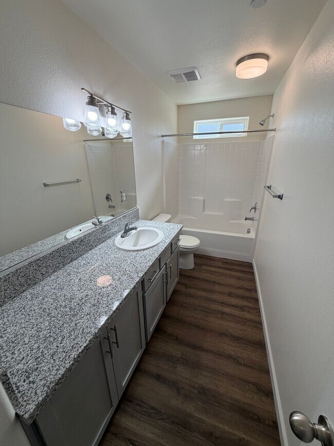 Building Photo - Brand new home in Madera Ca