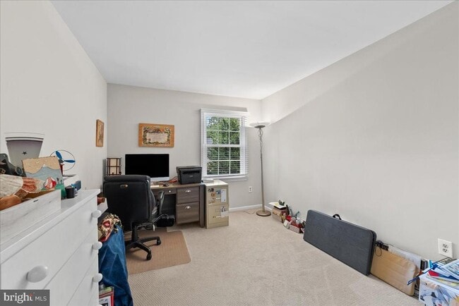 Building Photo - 7252 Greentree Rd