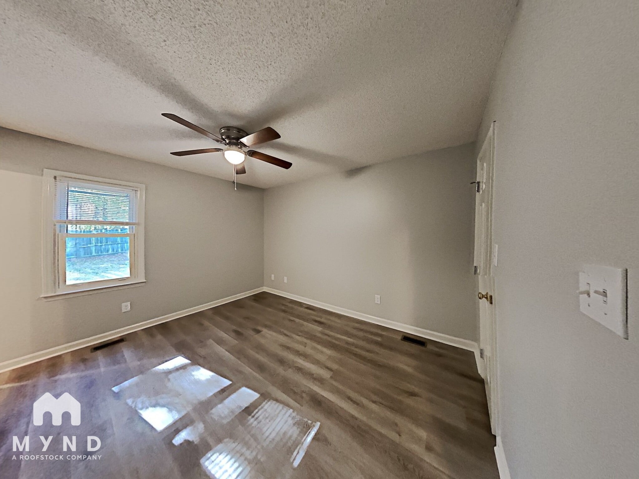 Building Photo - 1316 Amber Acres Ln