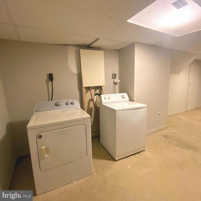Building Photo - 659 N 38th St